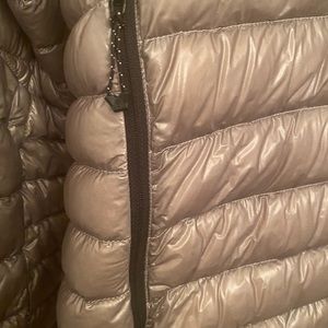 North Face Packable down jacket mens XL . Pre own